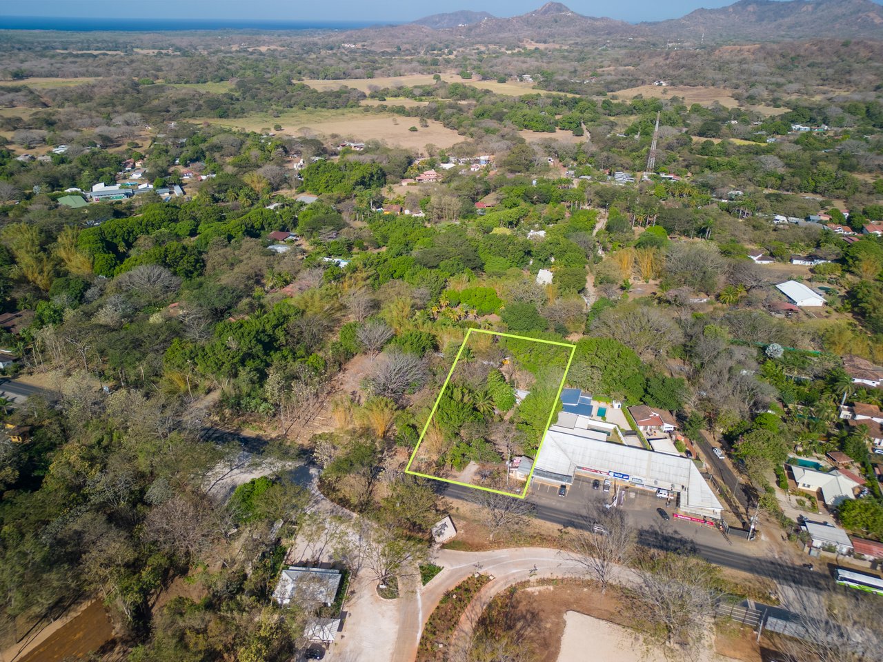 Prime Commercial Opportunity Between Huacas and Tamarindo 