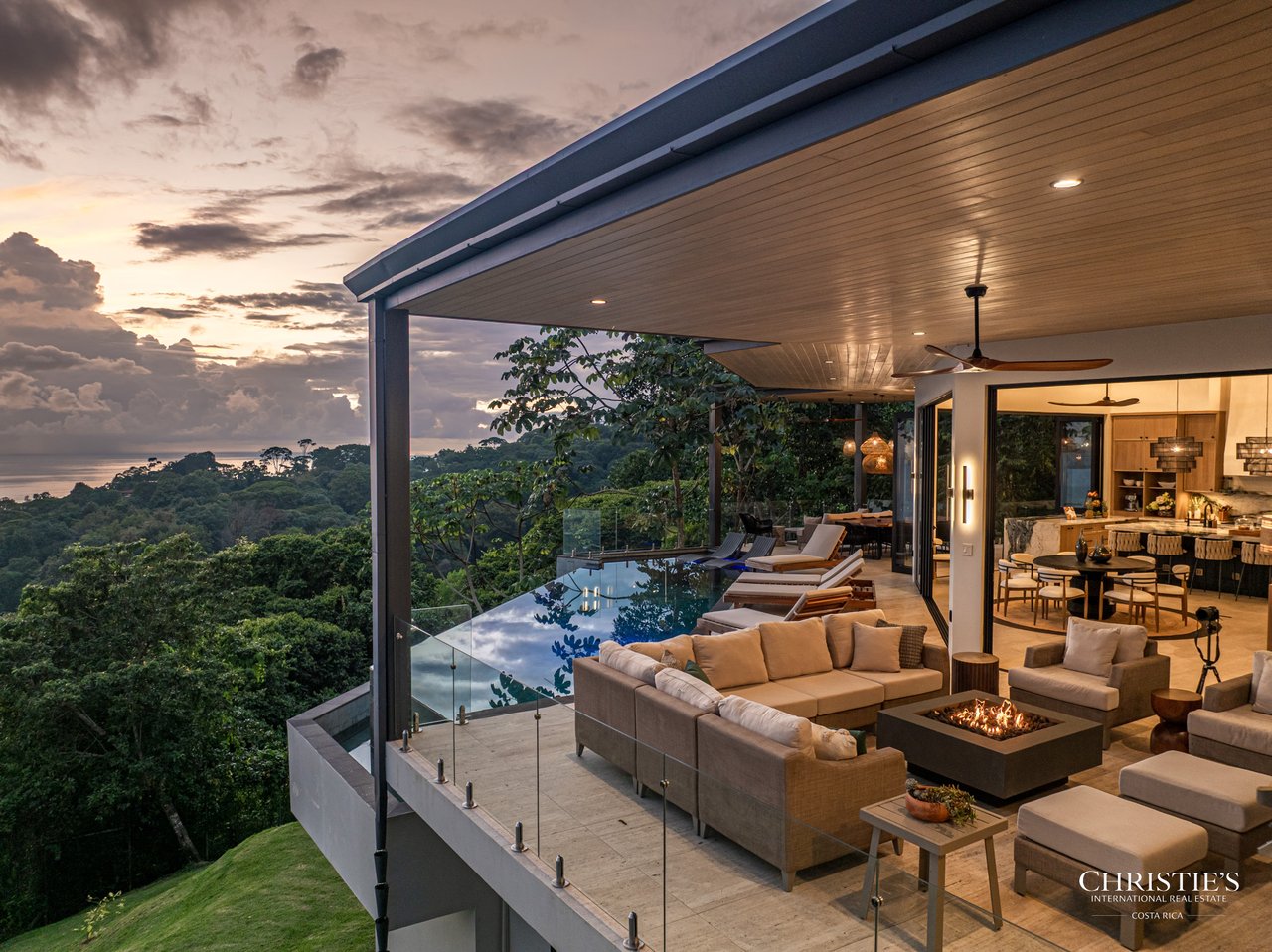 Luxury Estate in Escaleras- incredible ocean views 5.5 Acres