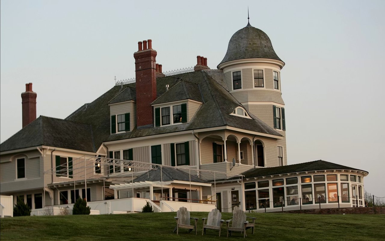 From Historic Homes to Modern Marvels: Exploring Local Architecture in Newport, RI