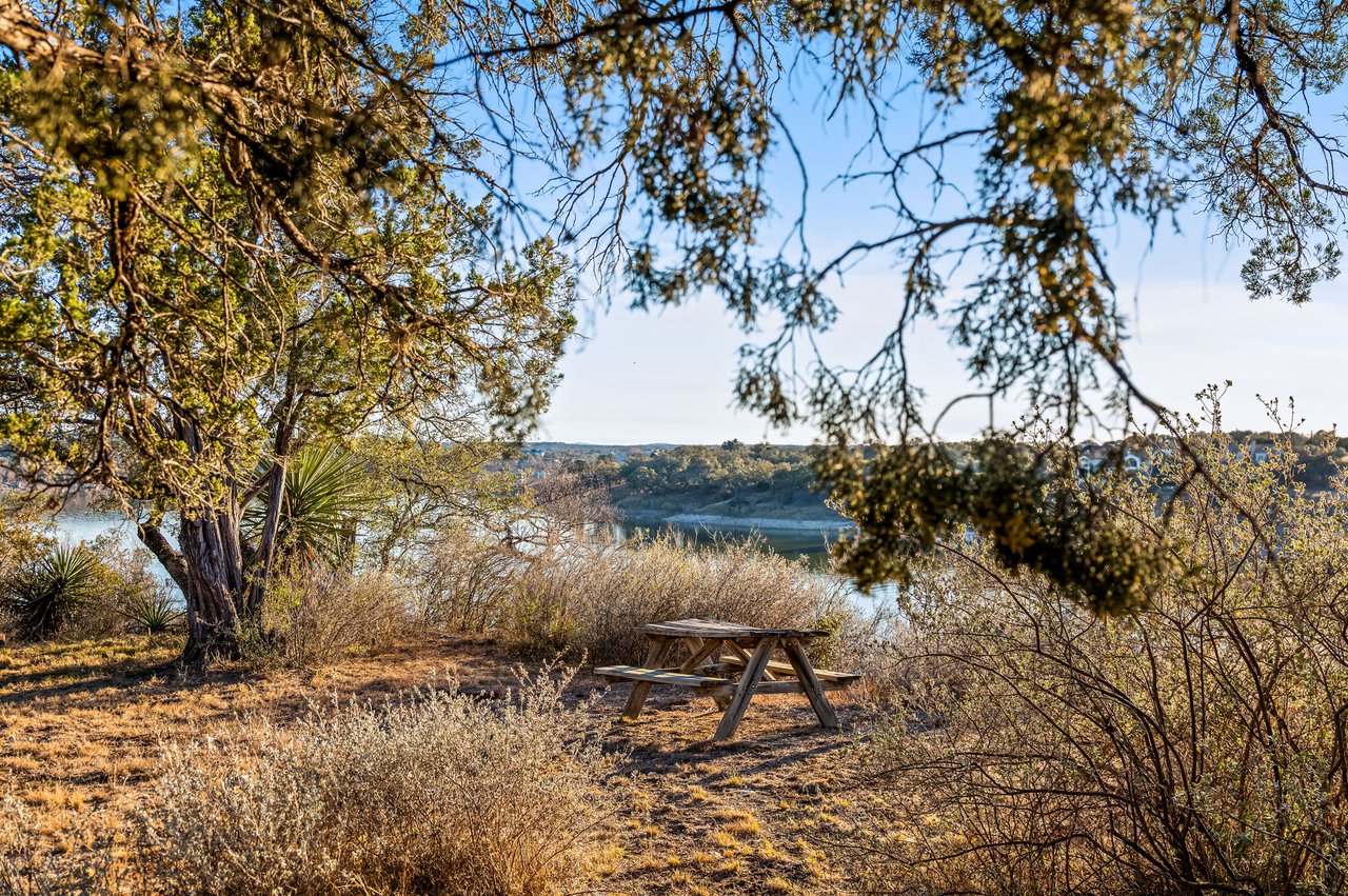 4300 Travis Peak Trail
