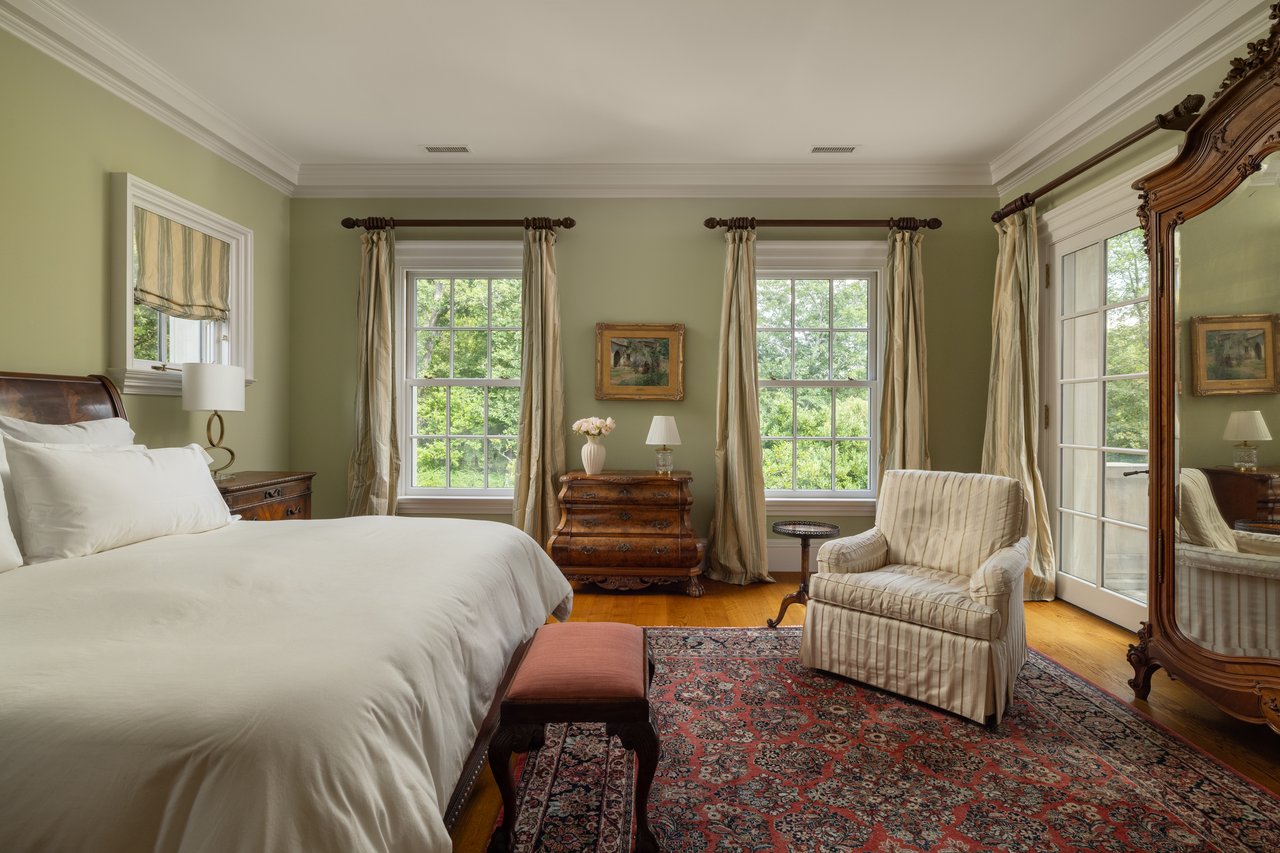Wayside Manor