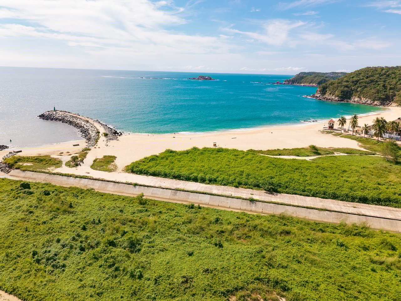 Land, Beachfront Lot