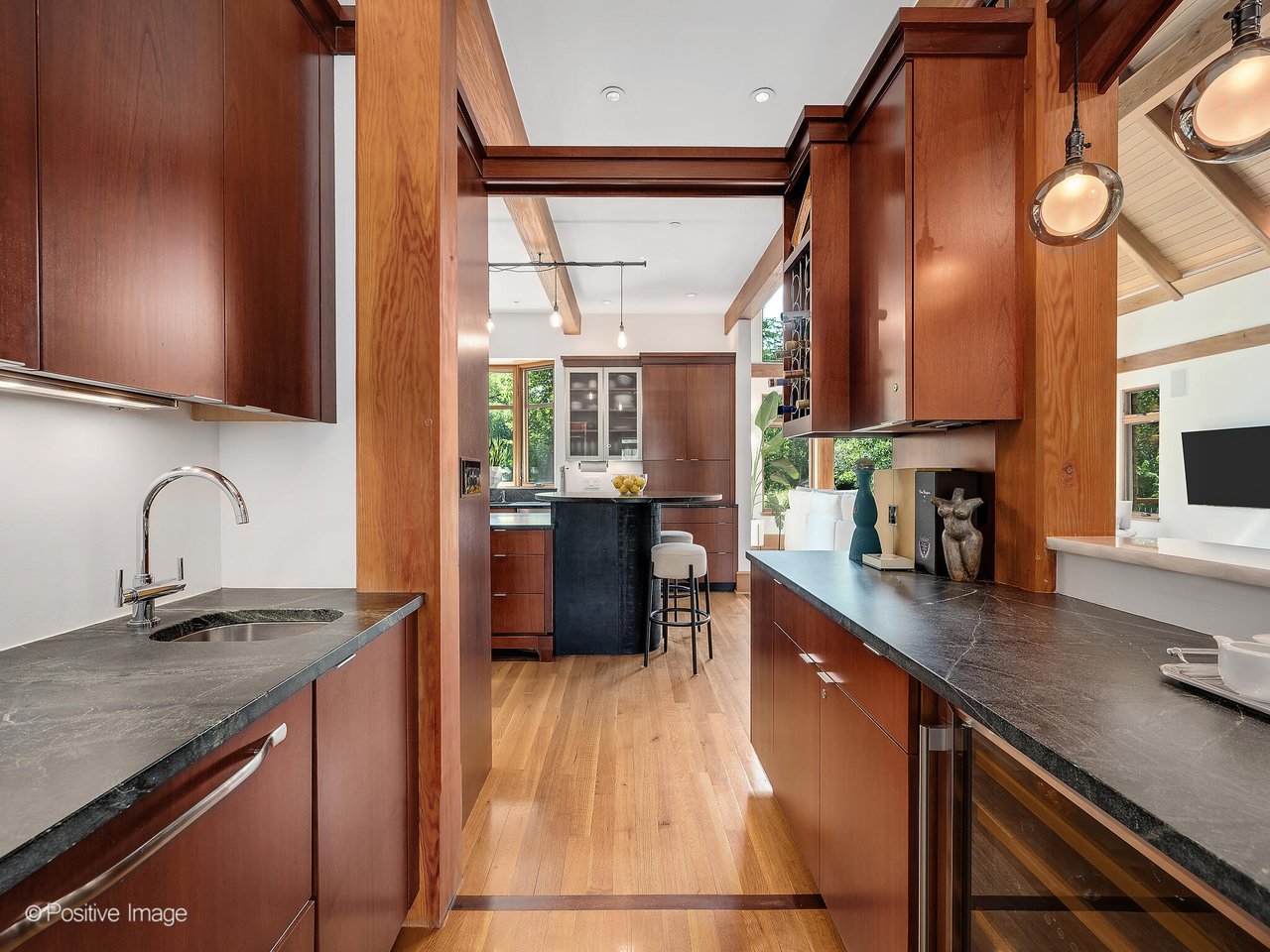 1040 S Edgewood