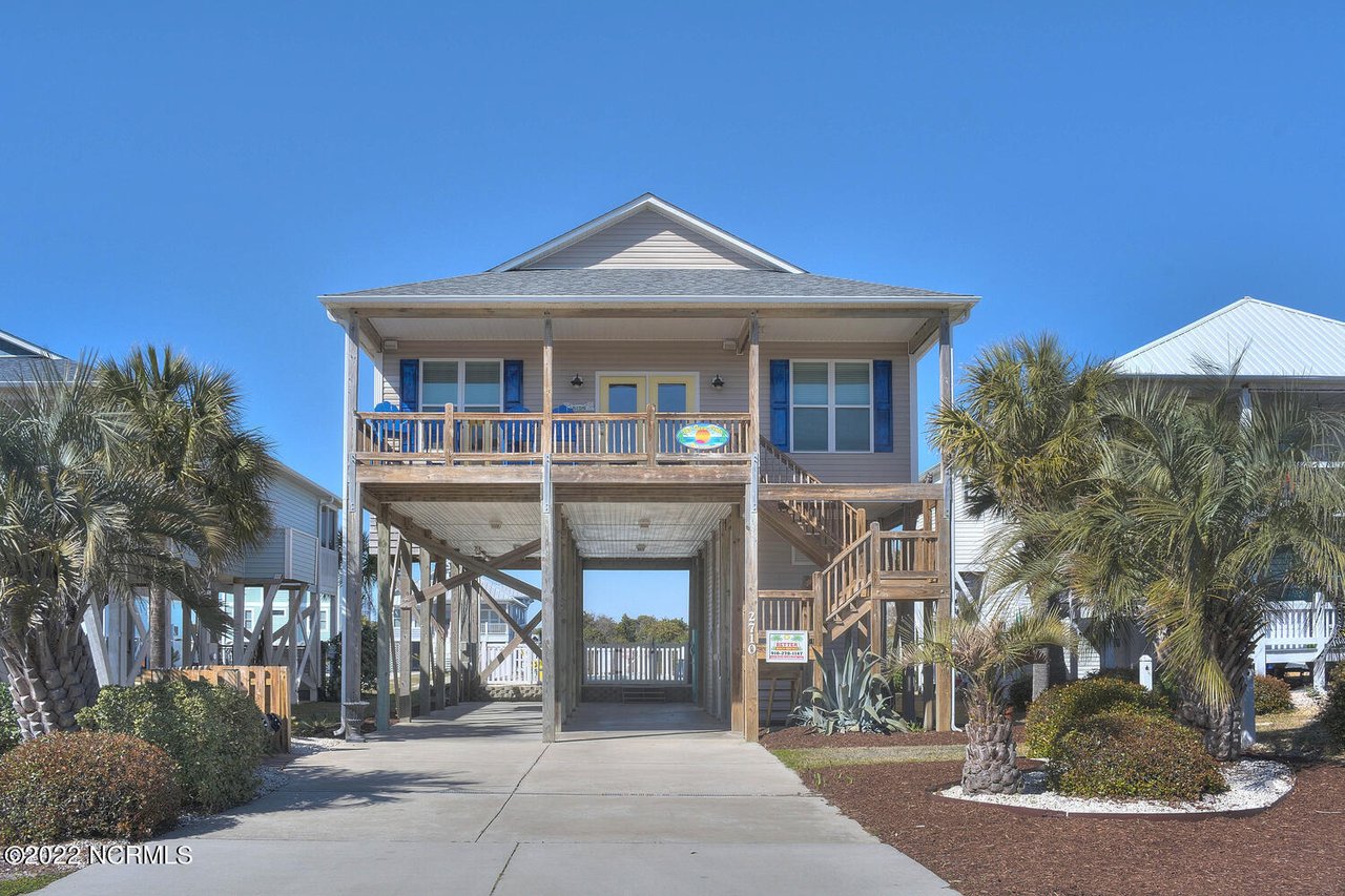 2710 W Dolphin Drive