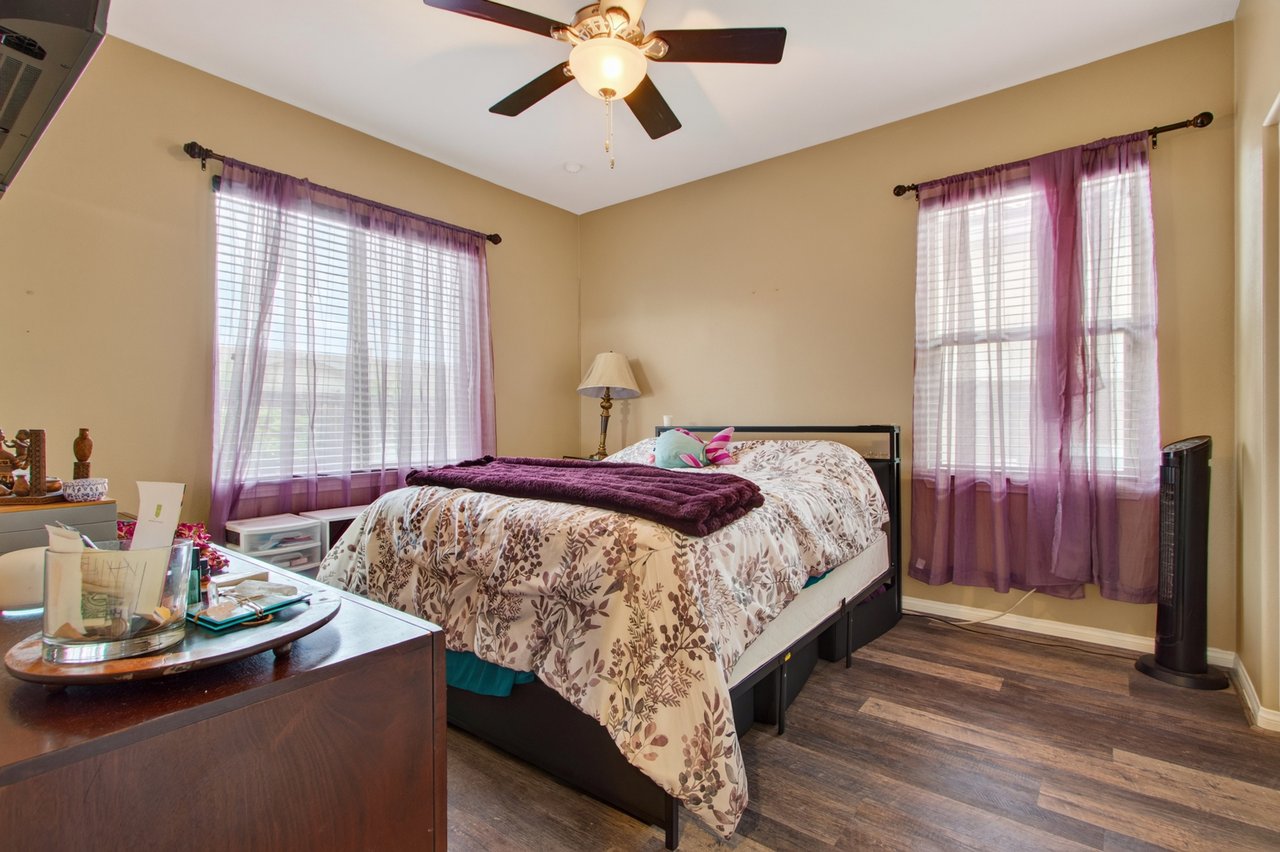 27867 Huron Ct