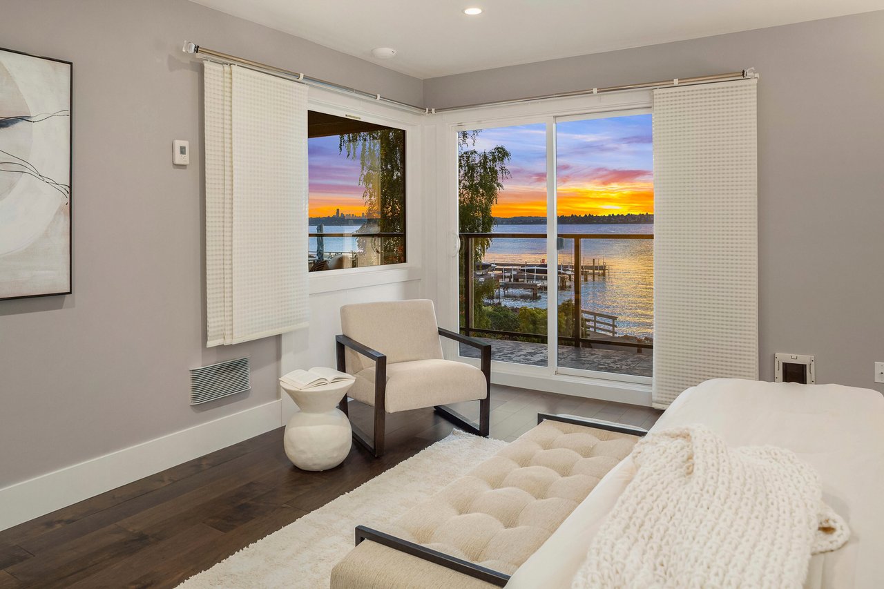 827 Lake Street S Unit: 208