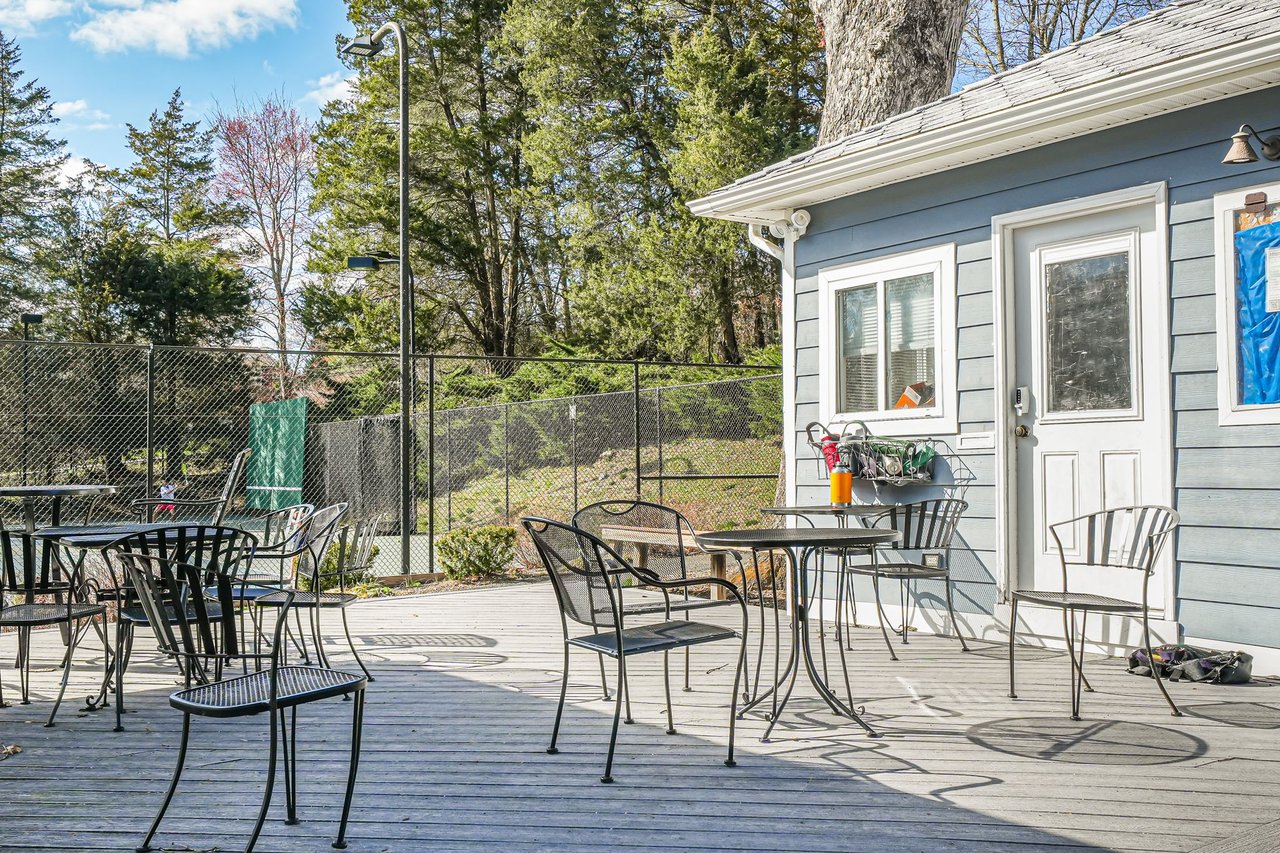 Chapel Square - Annandale, VA