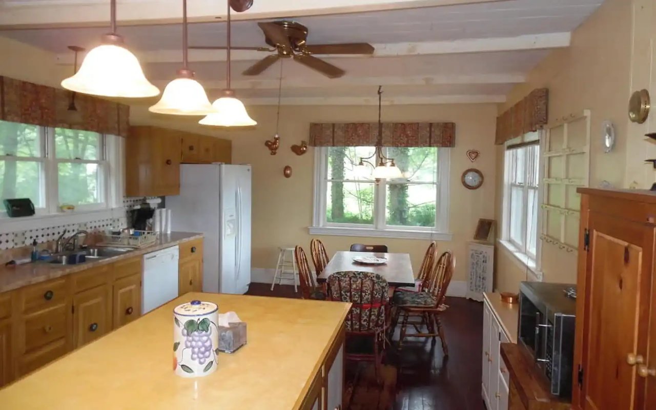 678 Blue Grass Trail, Lexington