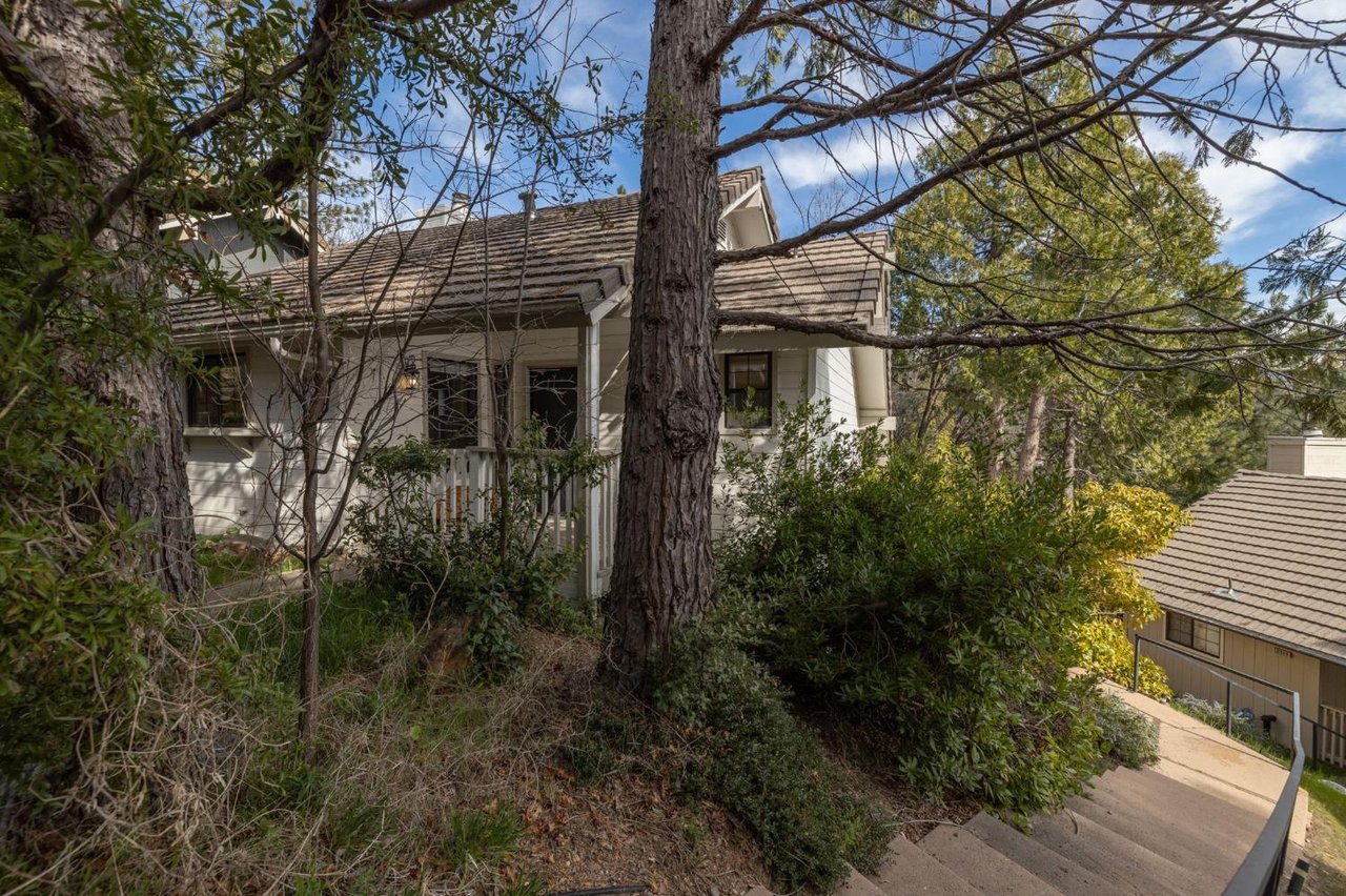 50850 Smoke Tree Trl, 