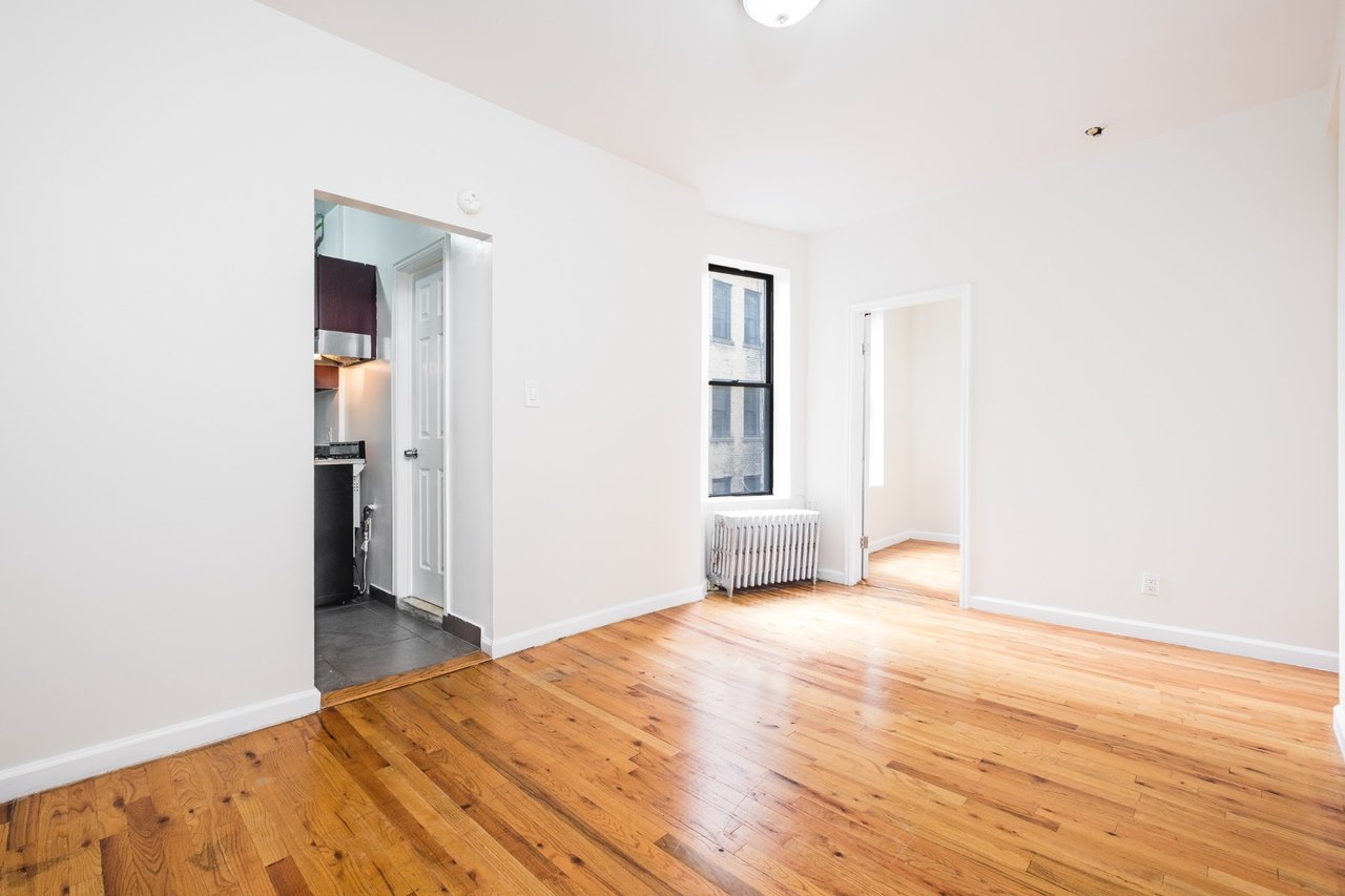 339 East 12th Street Unit: 28