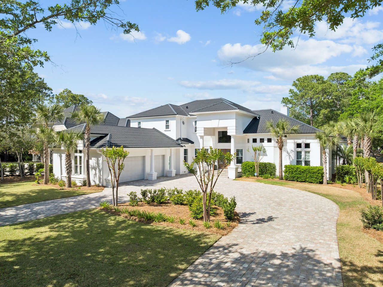 An Elevated Retreat Within Sandestin’s Island Green
