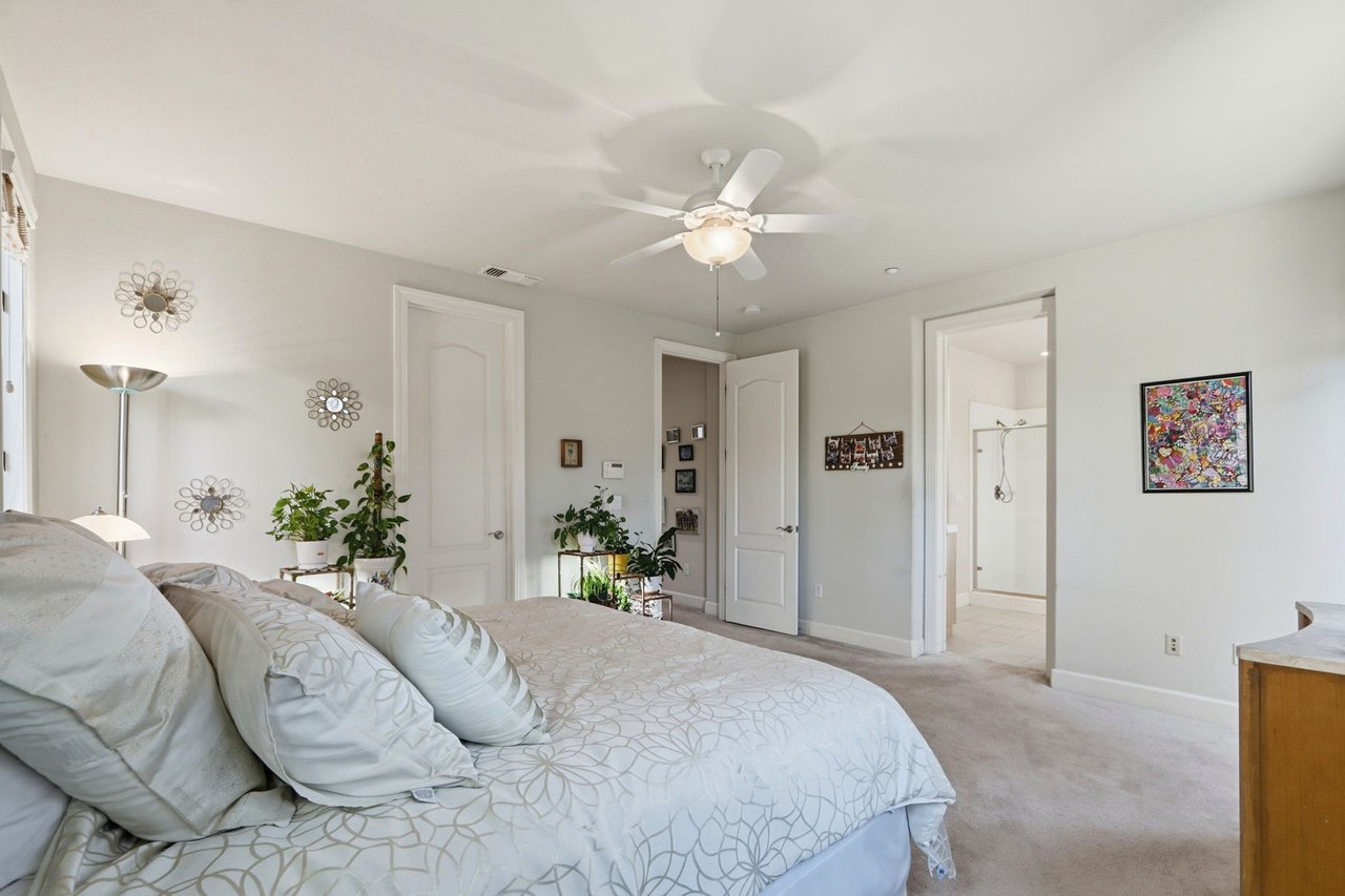 409 Spruce Ln, Palo Alto