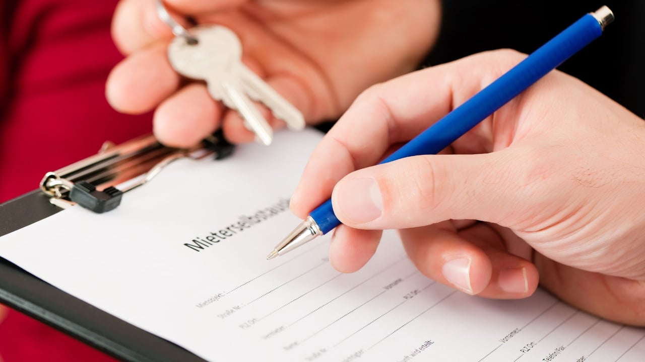 Navigating Mello-Roos and HOA Disclosures: Orange County Seller's Complete Guide
