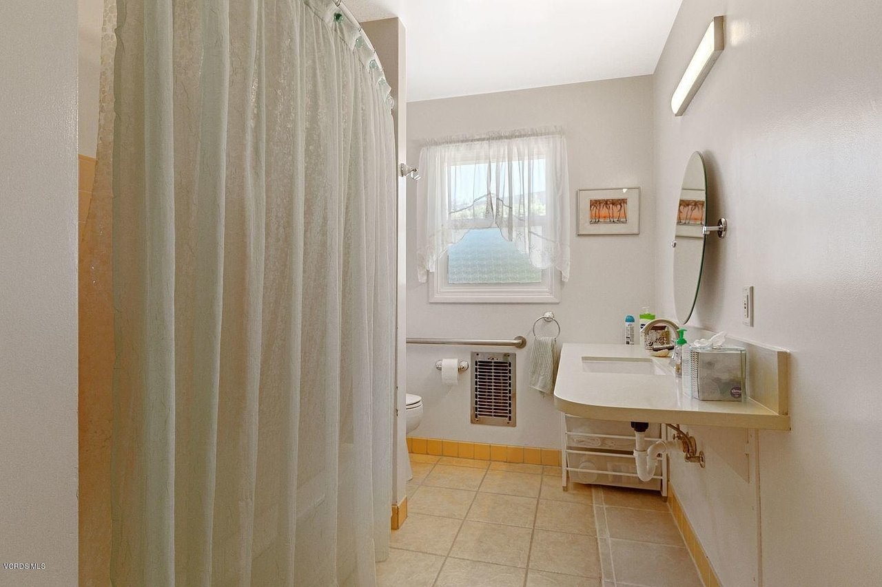 344 Palomares Ave, Ventura, CA 93003