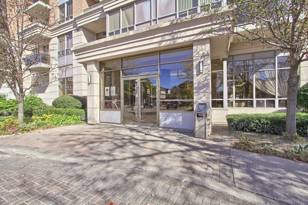 55 Strathaven Dr #1415