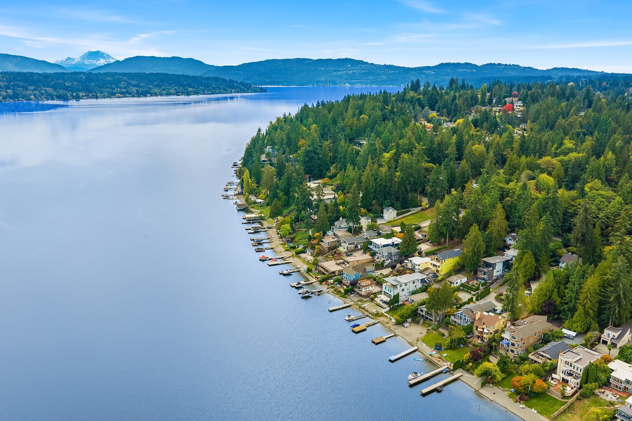 2604 W Lake Sammamish Pkwy NE