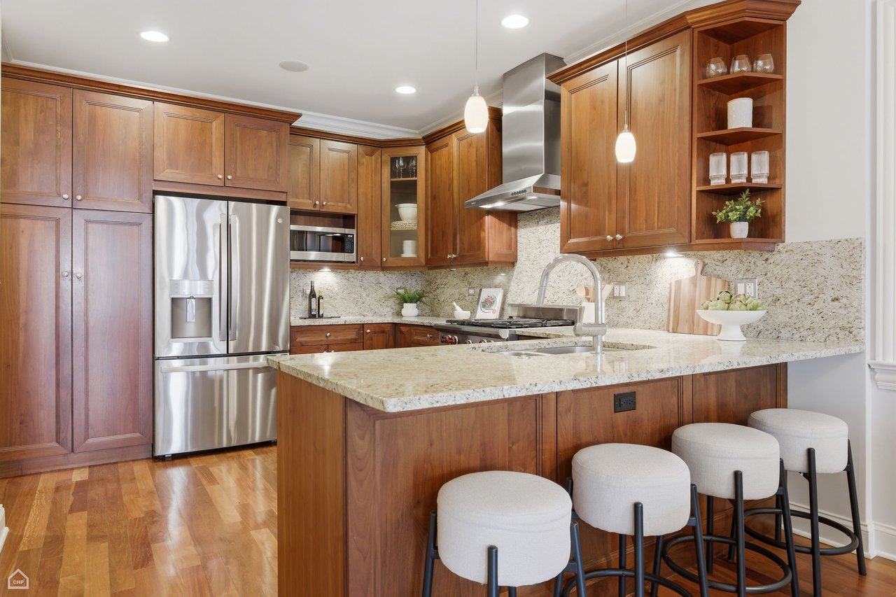 1047 W Monroe Street Unit 3