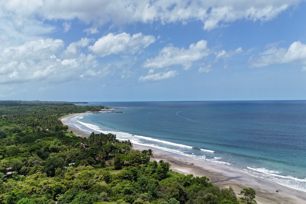 One of a kind Beach Front Parcel in Junquillal Junquillal,