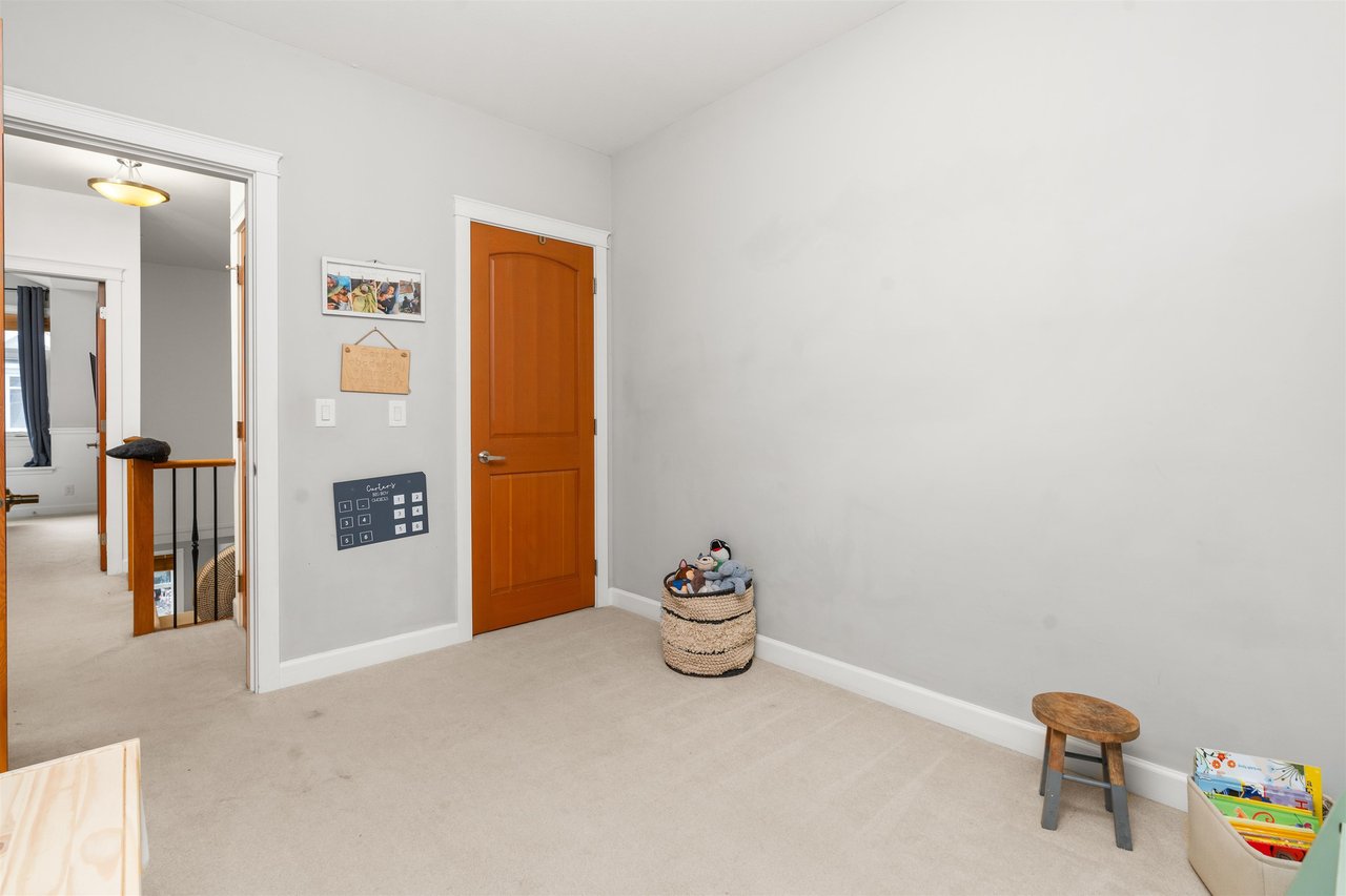 87-20738 84 Ave