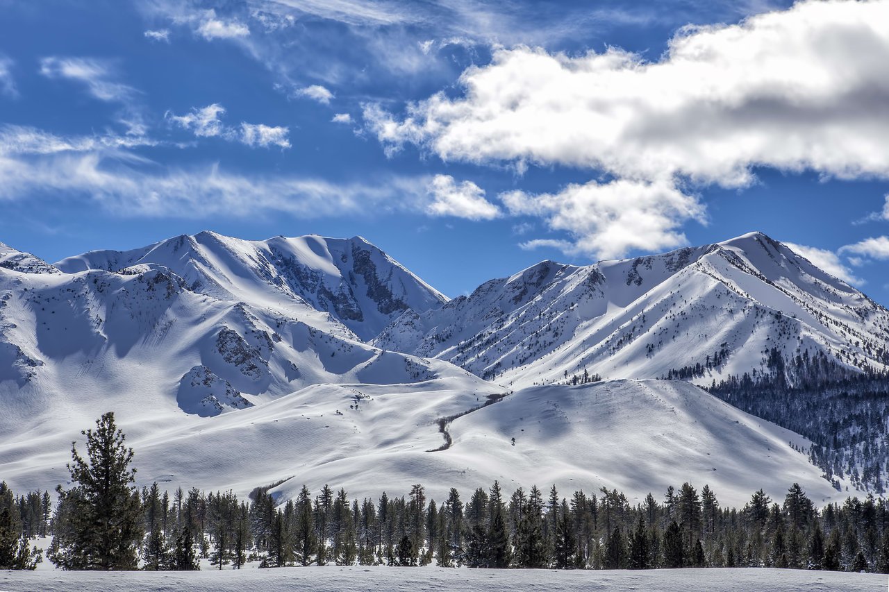 Early Season Skiing at Mammoth Mountain: A Gem for Lake Tahoe Real Estate Owners