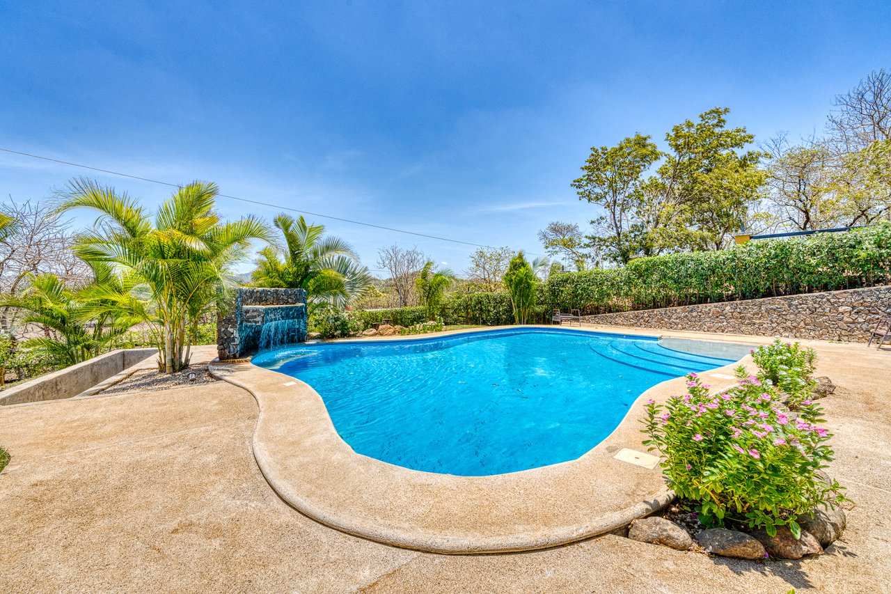 Multi House Rental Compound, Tamarindo, Guanacaste