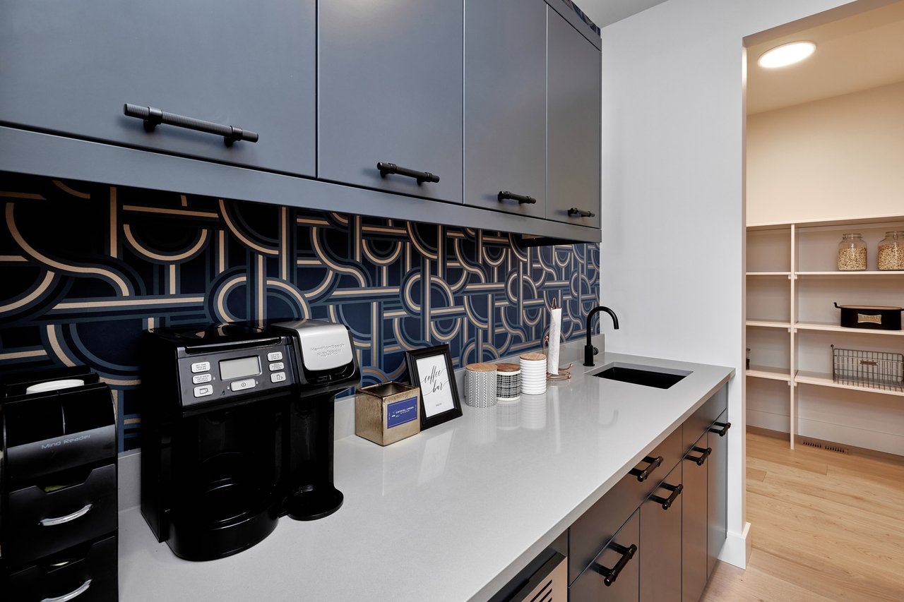 218 Aspen Summit Place SW