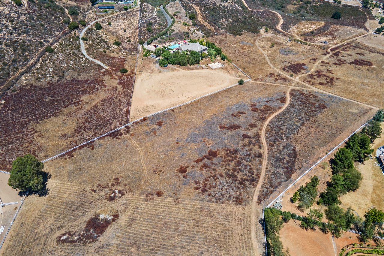 19049 Vista De Cielo