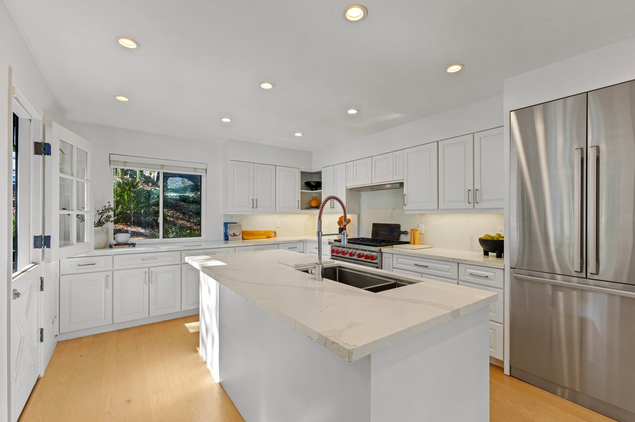 Gated View Residence on the Water