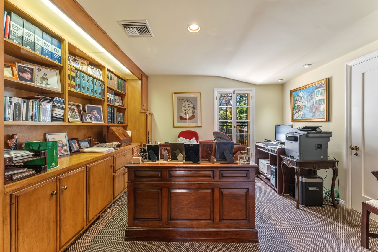607 N Linden Drive, Beverly Hills