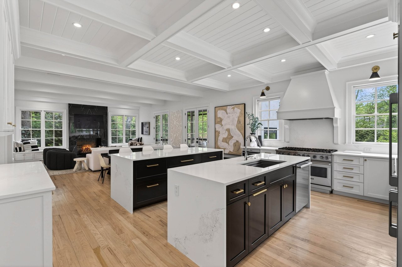 4868 Merlendale Drive