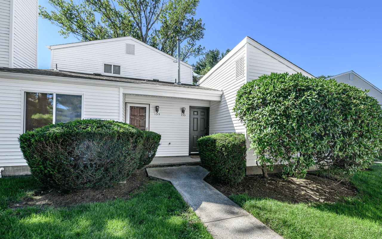 133 Greenwood Drive, Freehold 
