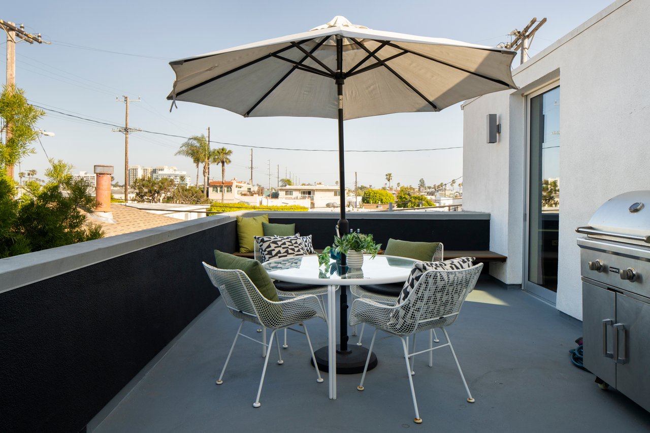 34 S Venice Blvd Unit: 2, Venice 