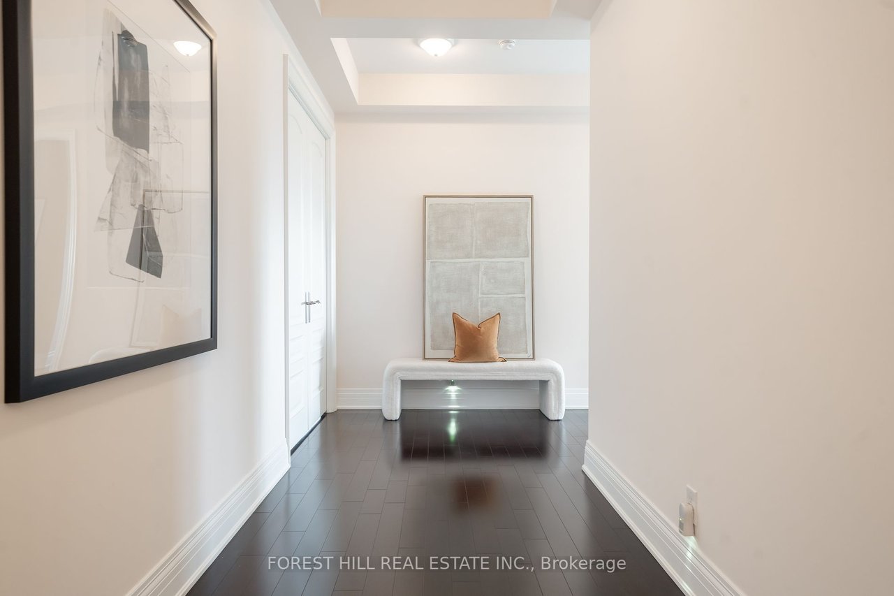 LIVING IN ARIA PENTHOUSES