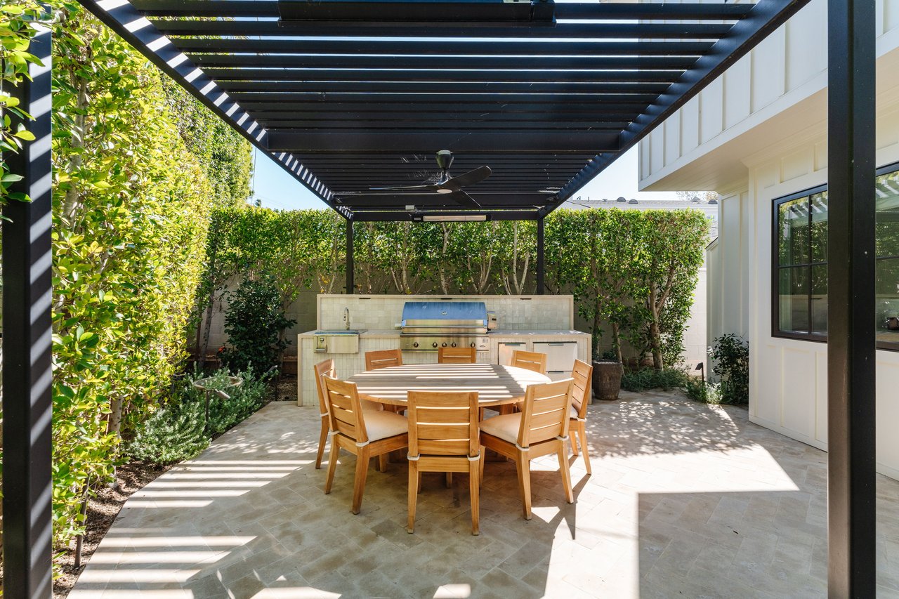 16045 Northfield St, Pacific Palisades 