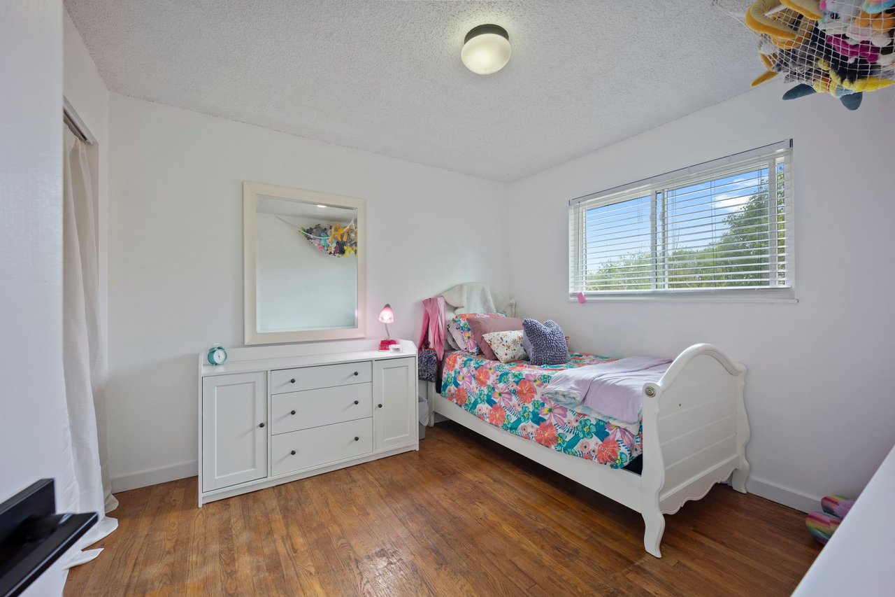 7118 Metropolitan Street