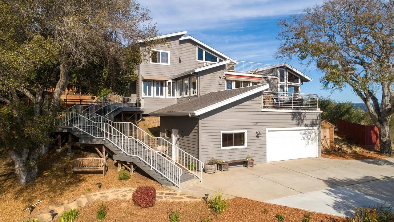 3300 Greenbrae Ln