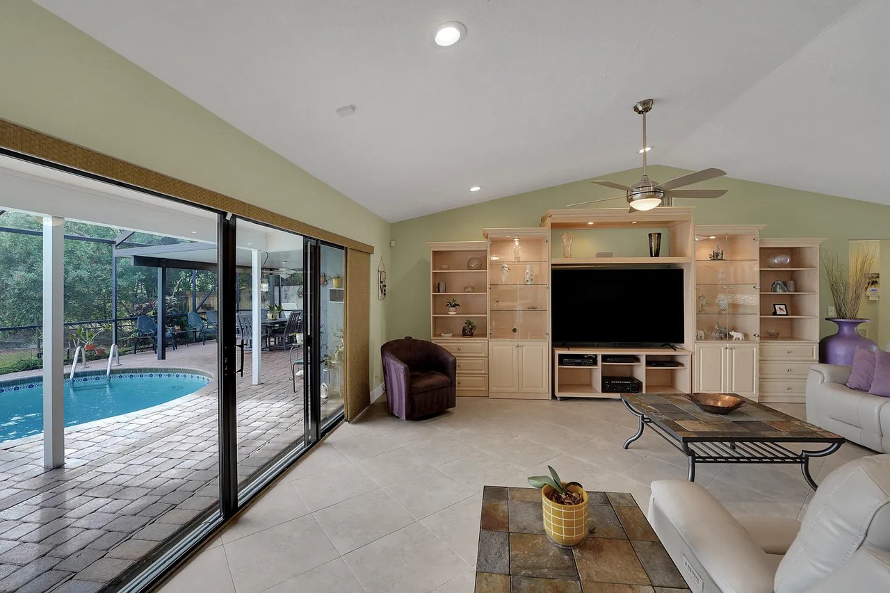 2734 SW 23rd Cranbrook Drive