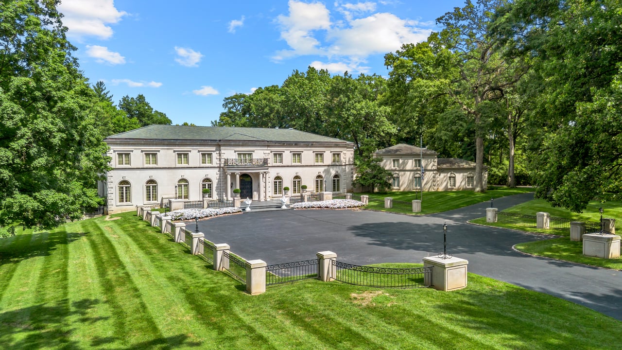 456 Sheffield Estate Drive