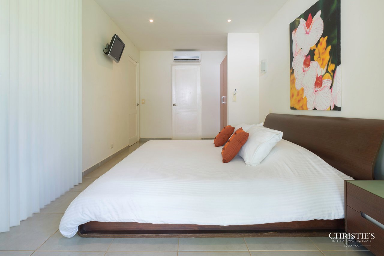 The Breeze Hotel