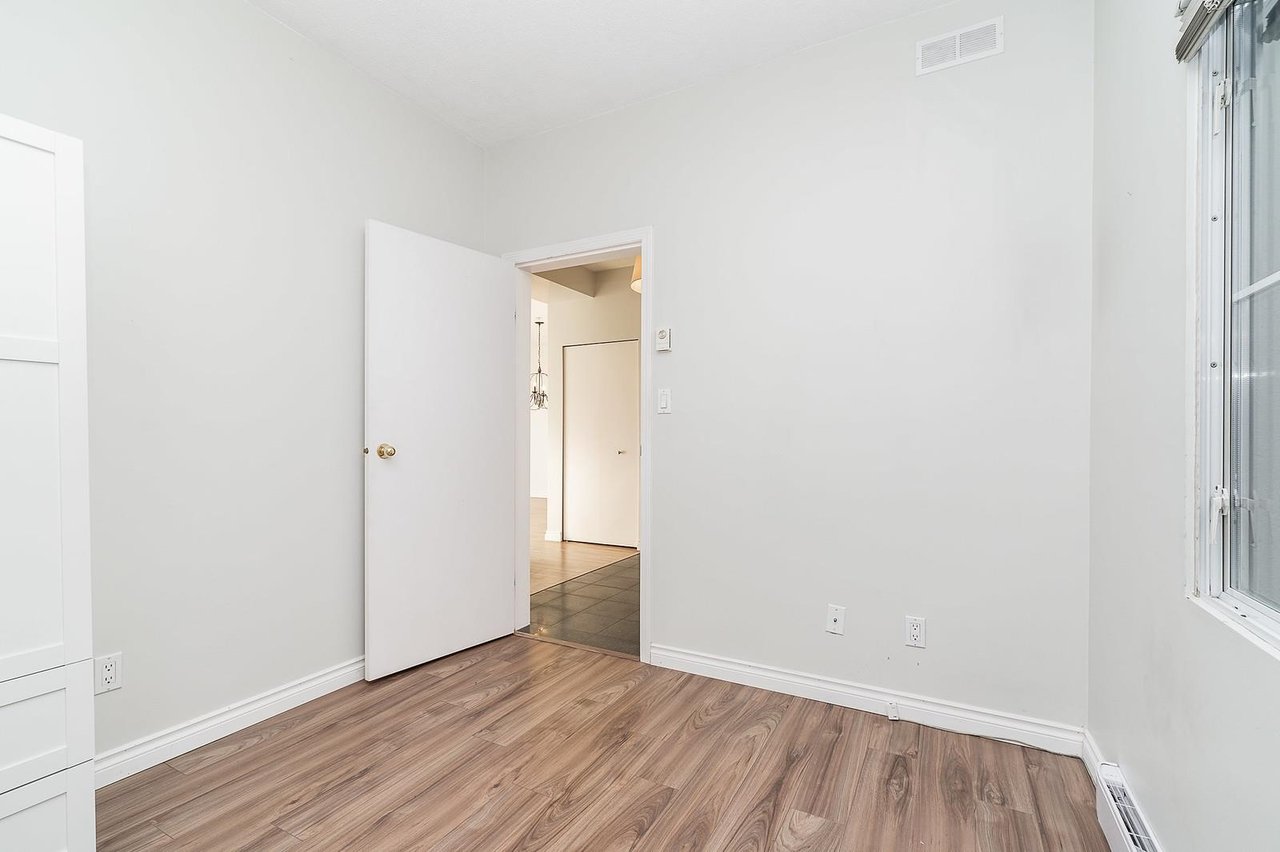 206-8 Laguna Ct