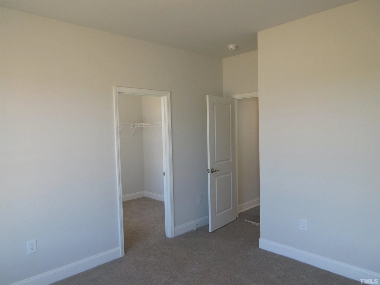 39 N Cousins Ct