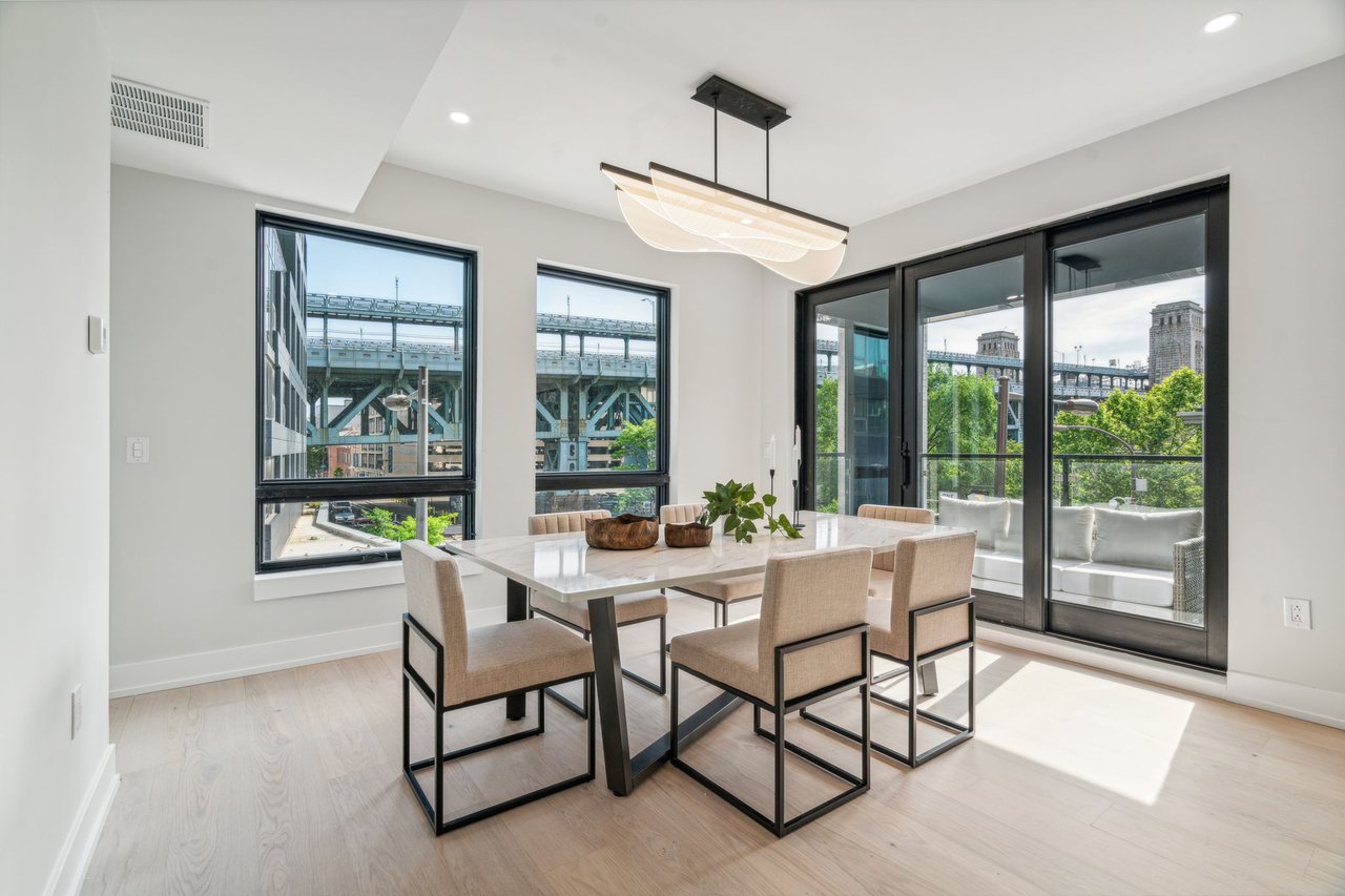 160-64 N 2nd St #302, Philadelphia, PA 19106	