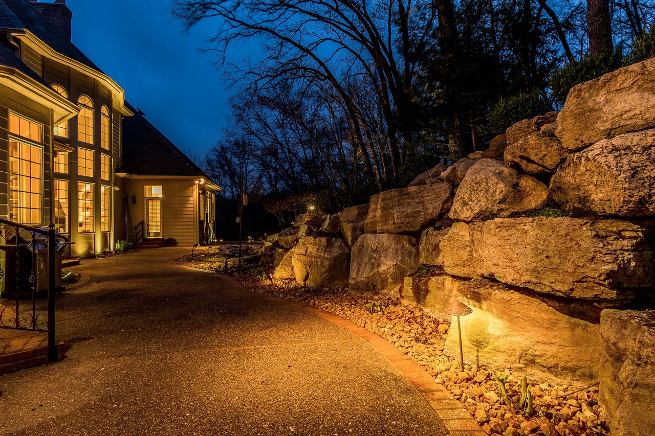 1105 Shepard Oaks Drive