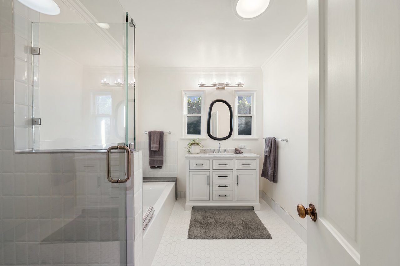 13109 Valley Vista Blvd, Studio City