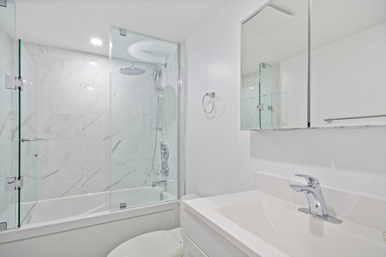 1328 Gerrard Street E Unit: 203