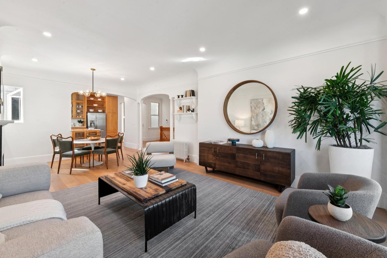 1845 Leavenworth #202