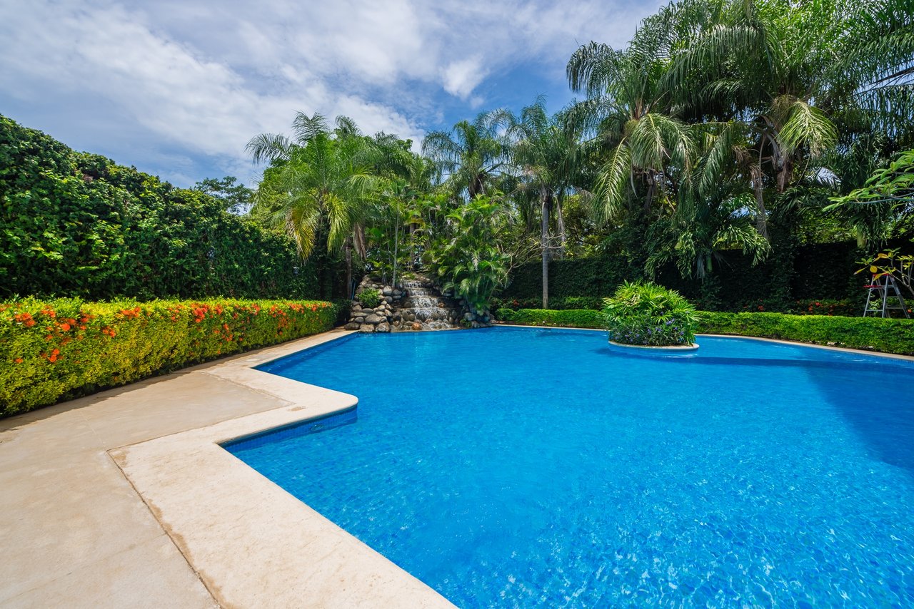 Naxos #8 | Modern Ocean-View Residence Steps from Playa Langosta