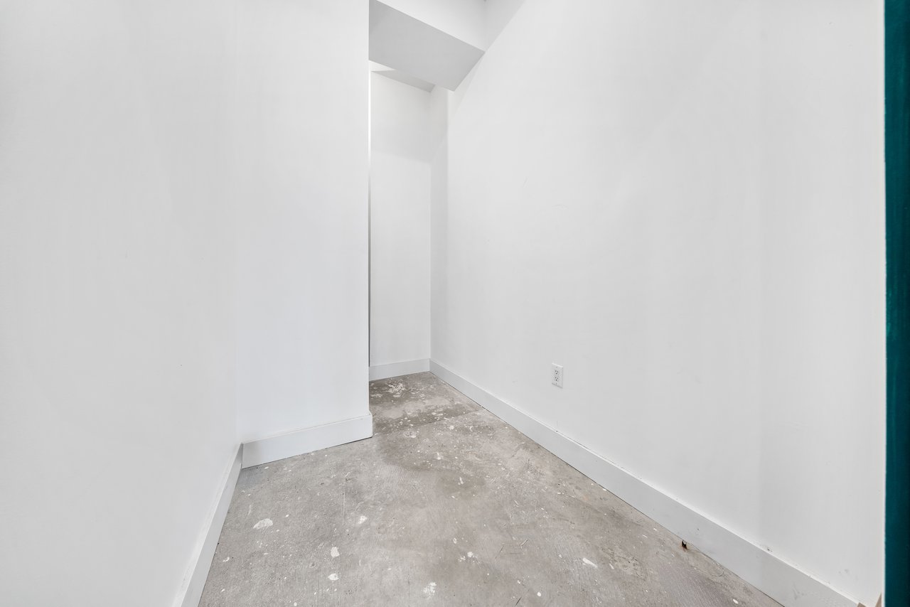 Sunswick Commercial condo 