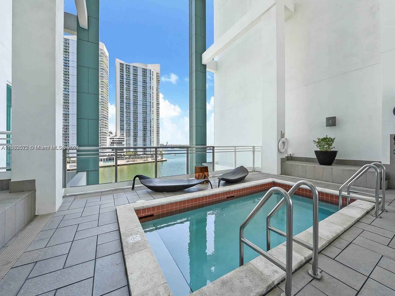 900 Brickell Key Blvd Unit PH3401