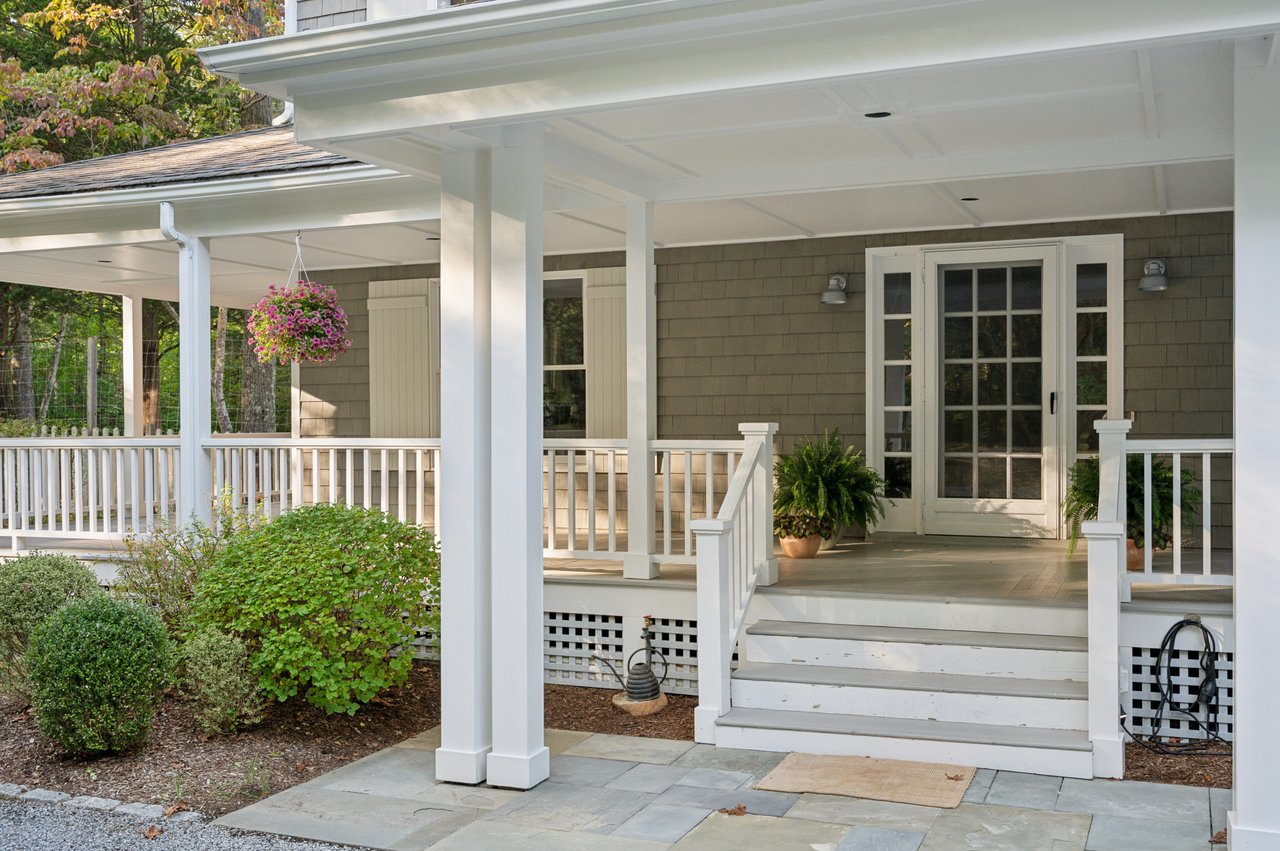 10 Oak Drive